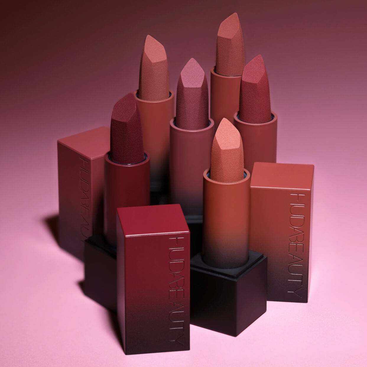 Huda Beauty Logo